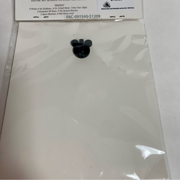 NWT. Disney pin & patch set. Classic Disney parks snack Dole whip - Picture 5 of 6